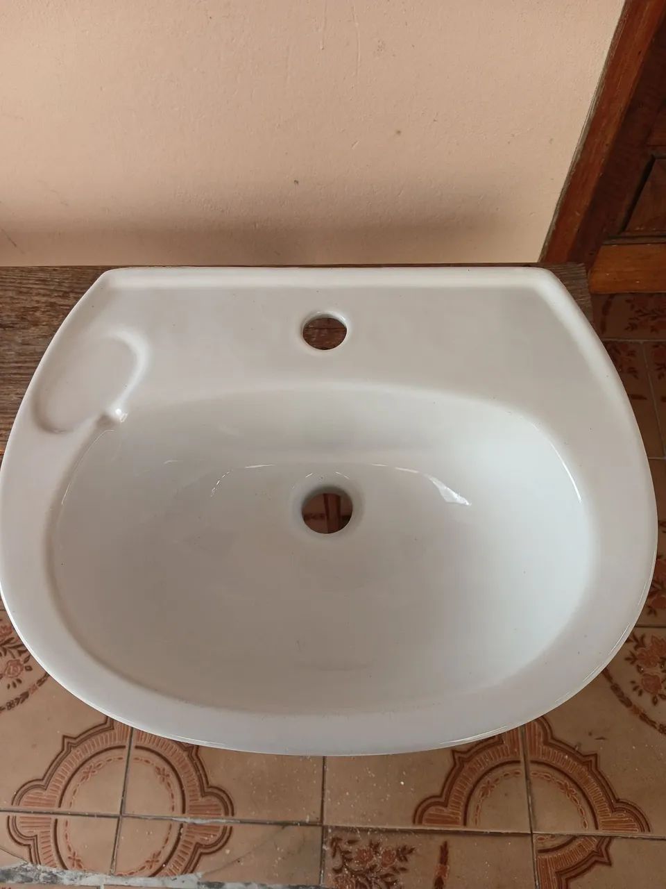 Lavatório branco  - Foto 2