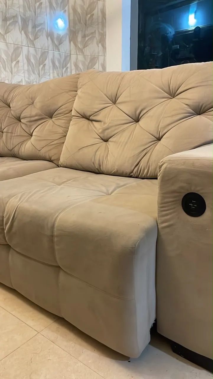 Sofá retrátil e reclinável extremamente confortável.  - Foto 4