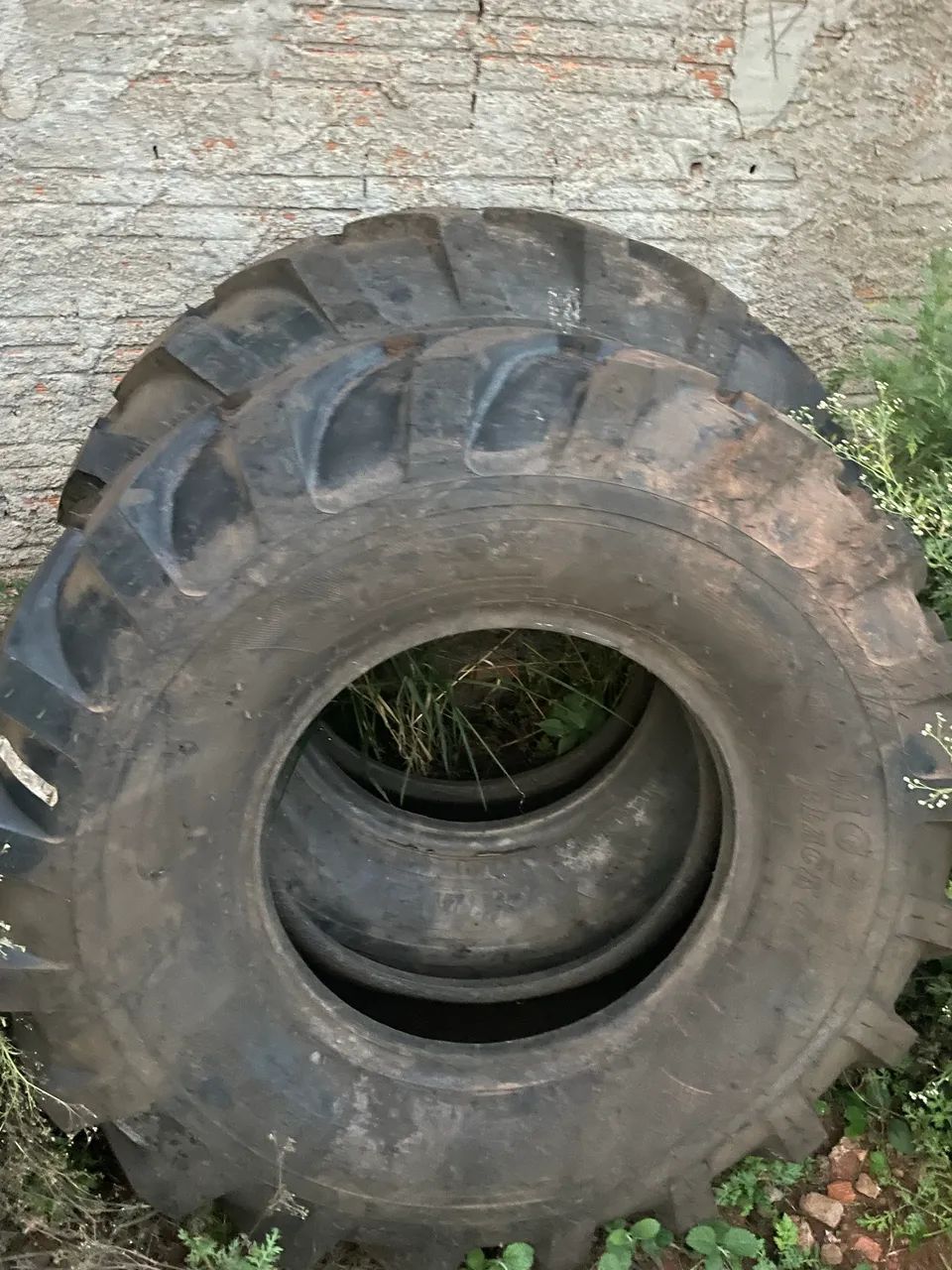 Pneu 14.00-24