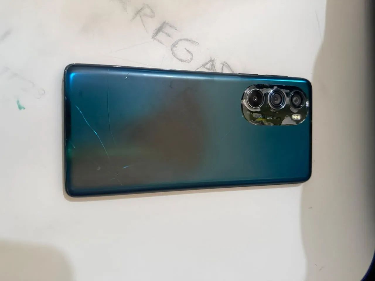 Vendo ou troco Edge 30 pro