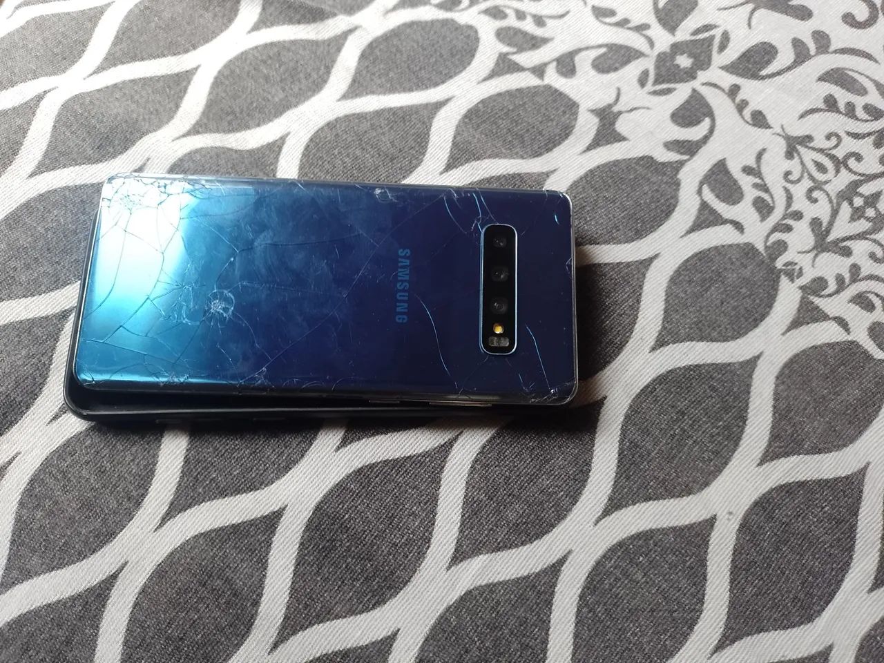 Samsung S10 Plus  - Foto 4
