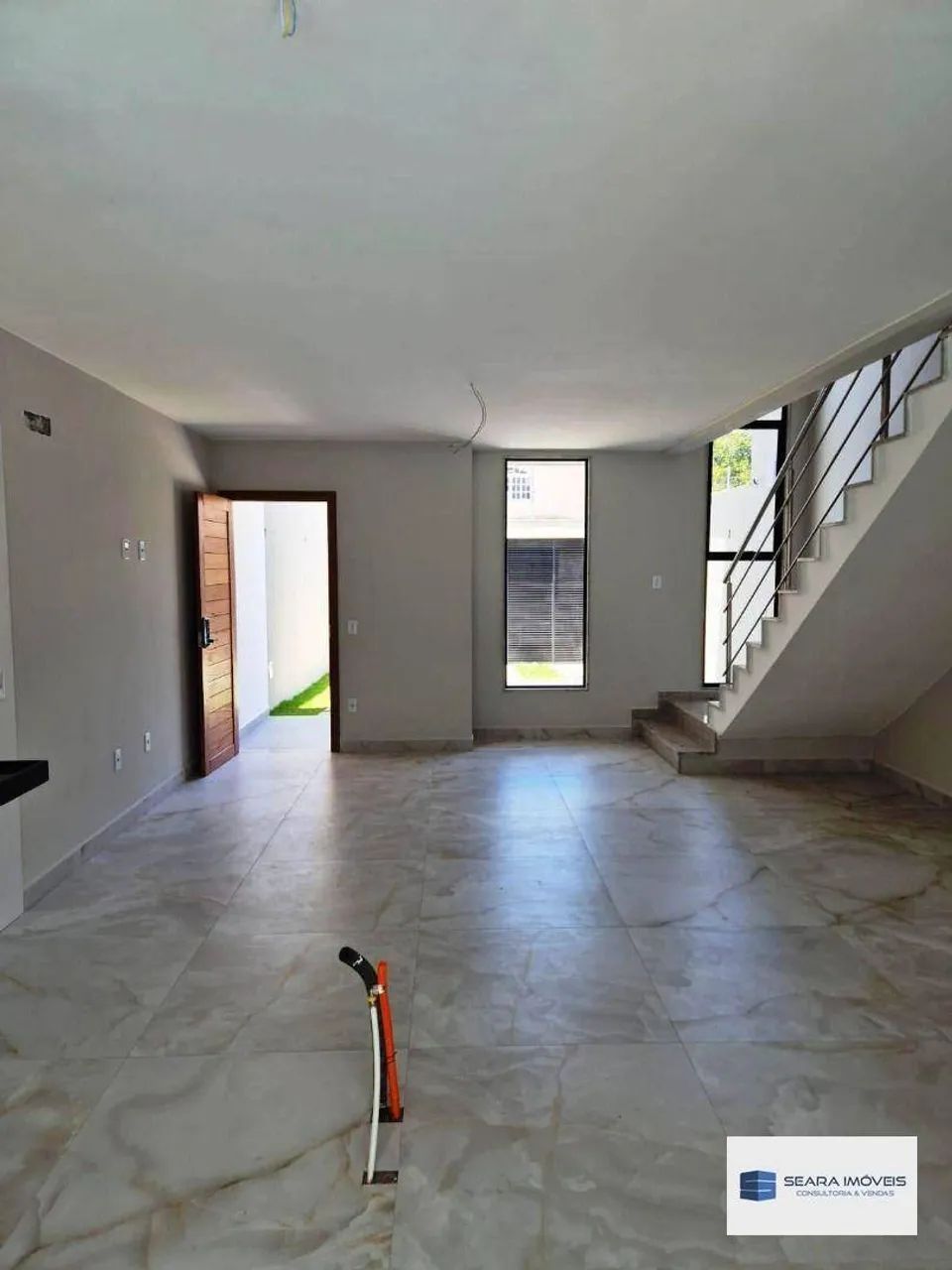 Casa duplex, 3 quartos, suíte, bairro Cocal, piscina e churrasqueira - Foto 5