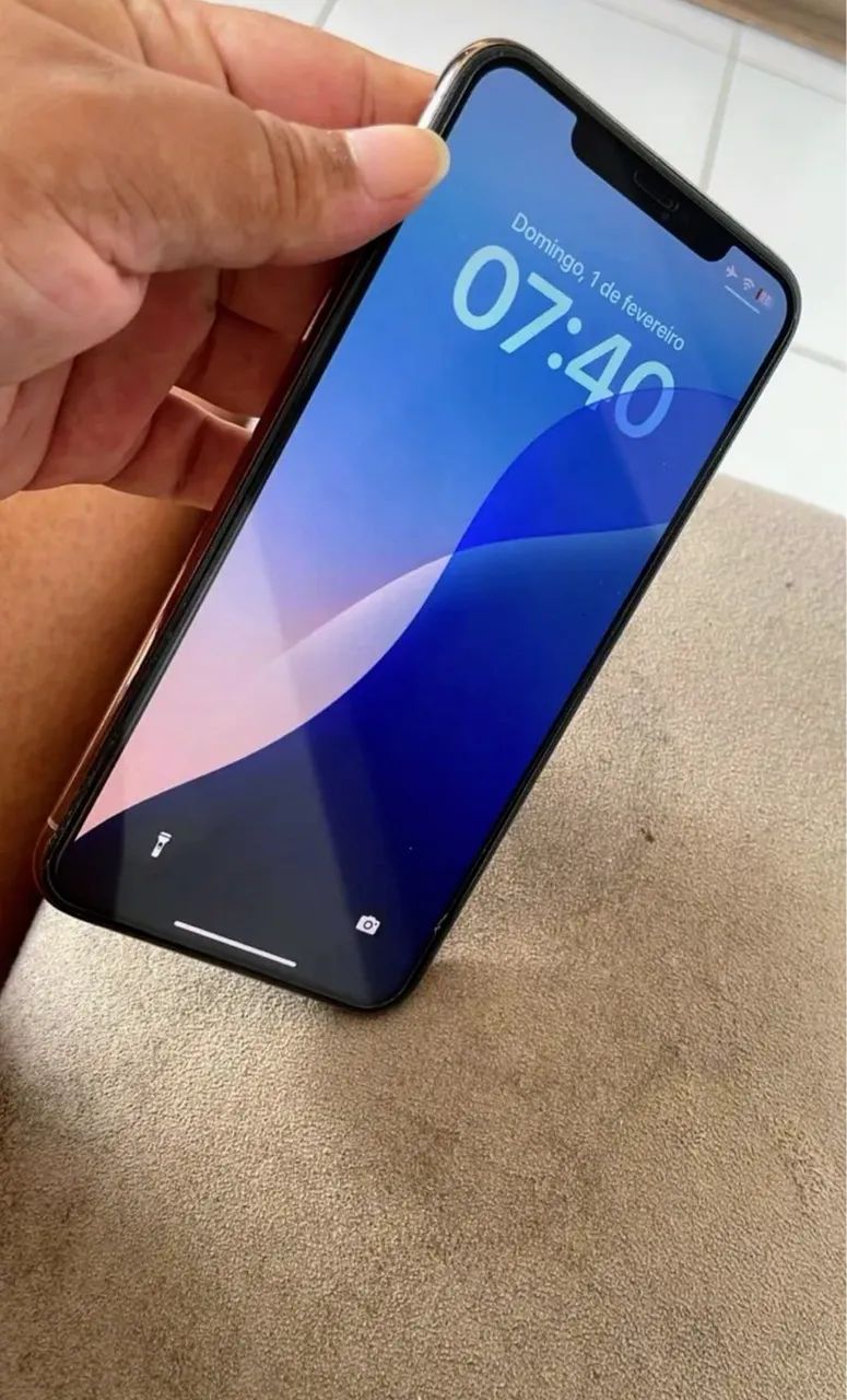 iPhone 11 Pro Max 64 - Foto 2