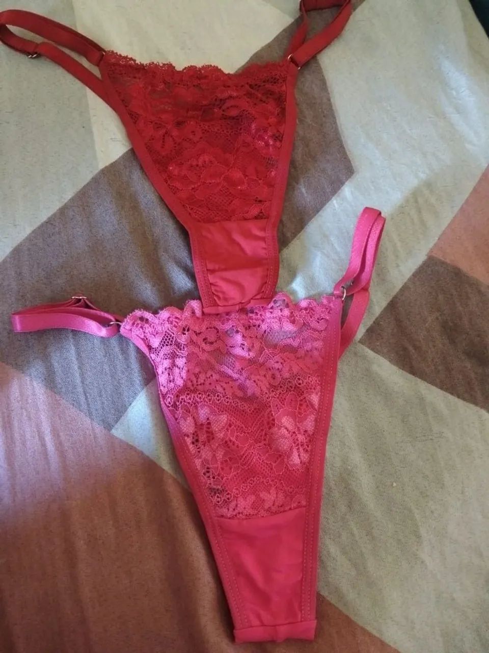 Calcinhas de renda e de elástico fio. - Foto 3