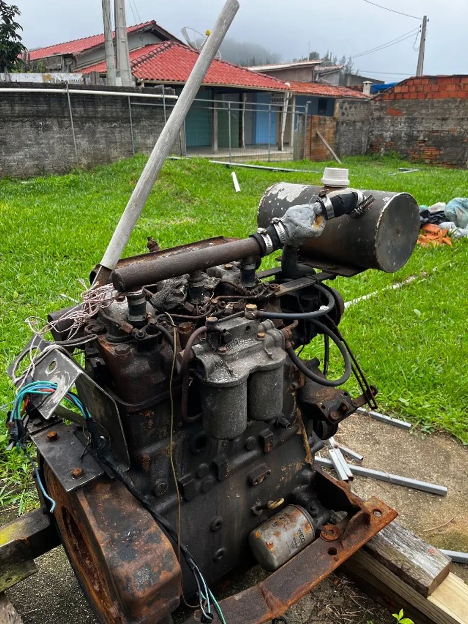 Vendo motor MWM 3 cilindros  - Foto 2
