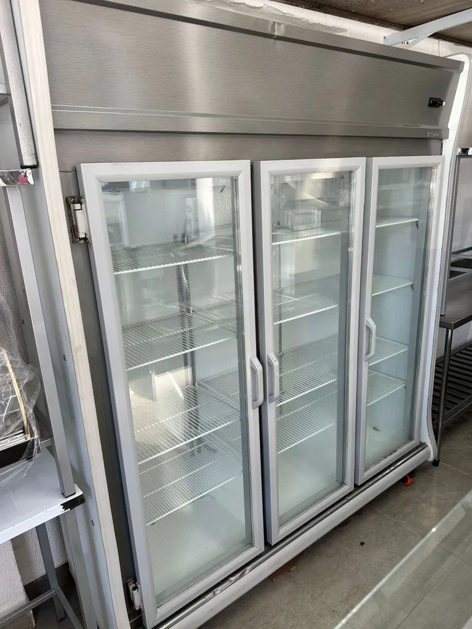 Refrigerador Vertical 3 portas 