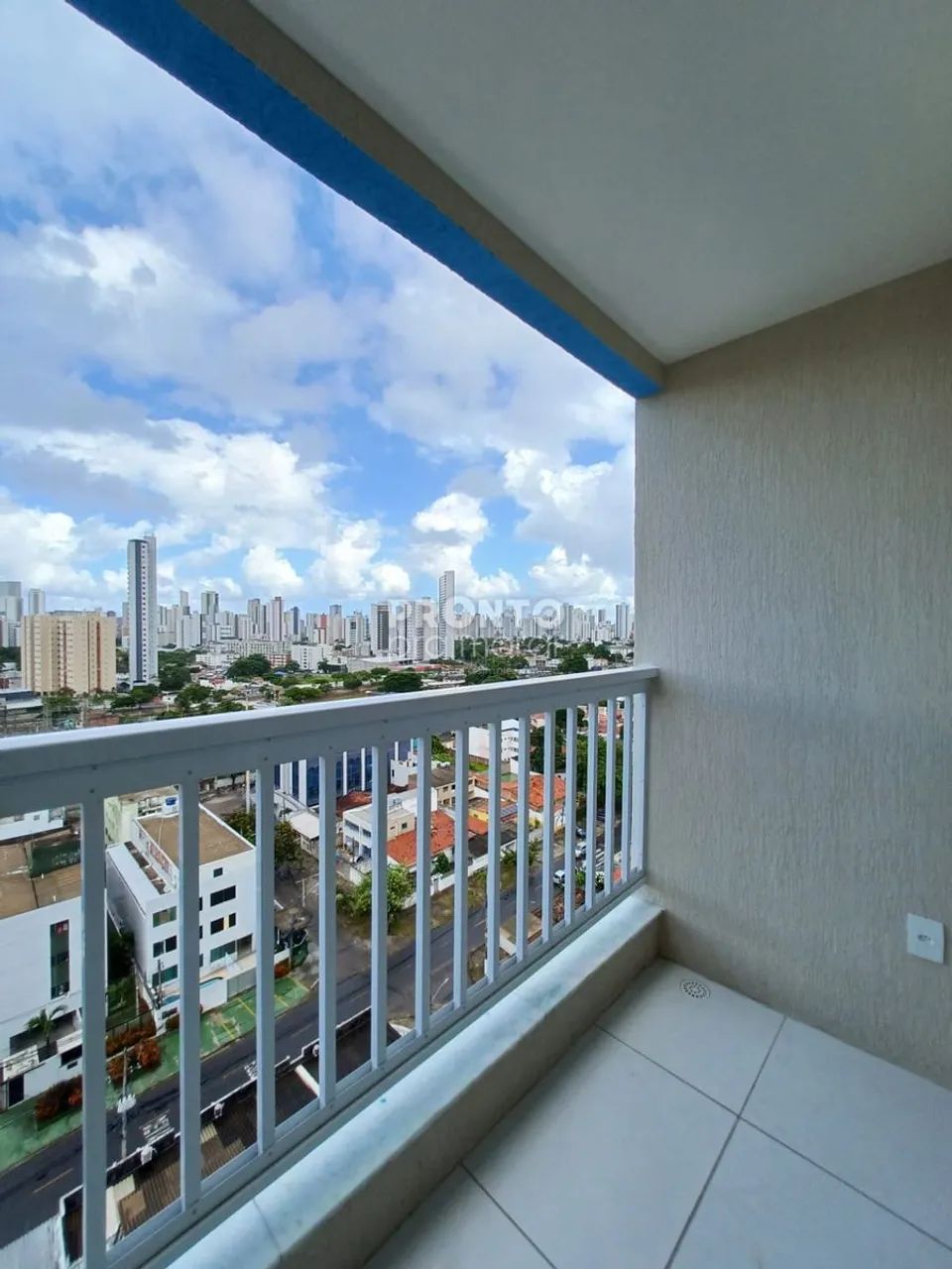 Apartamento com 2 quartos em Imbiribeira