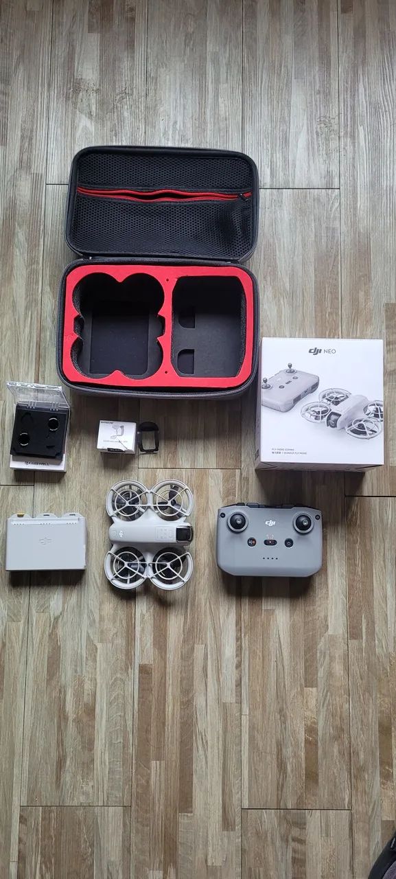 DJI NEO FLY MORE c/ acessórios 