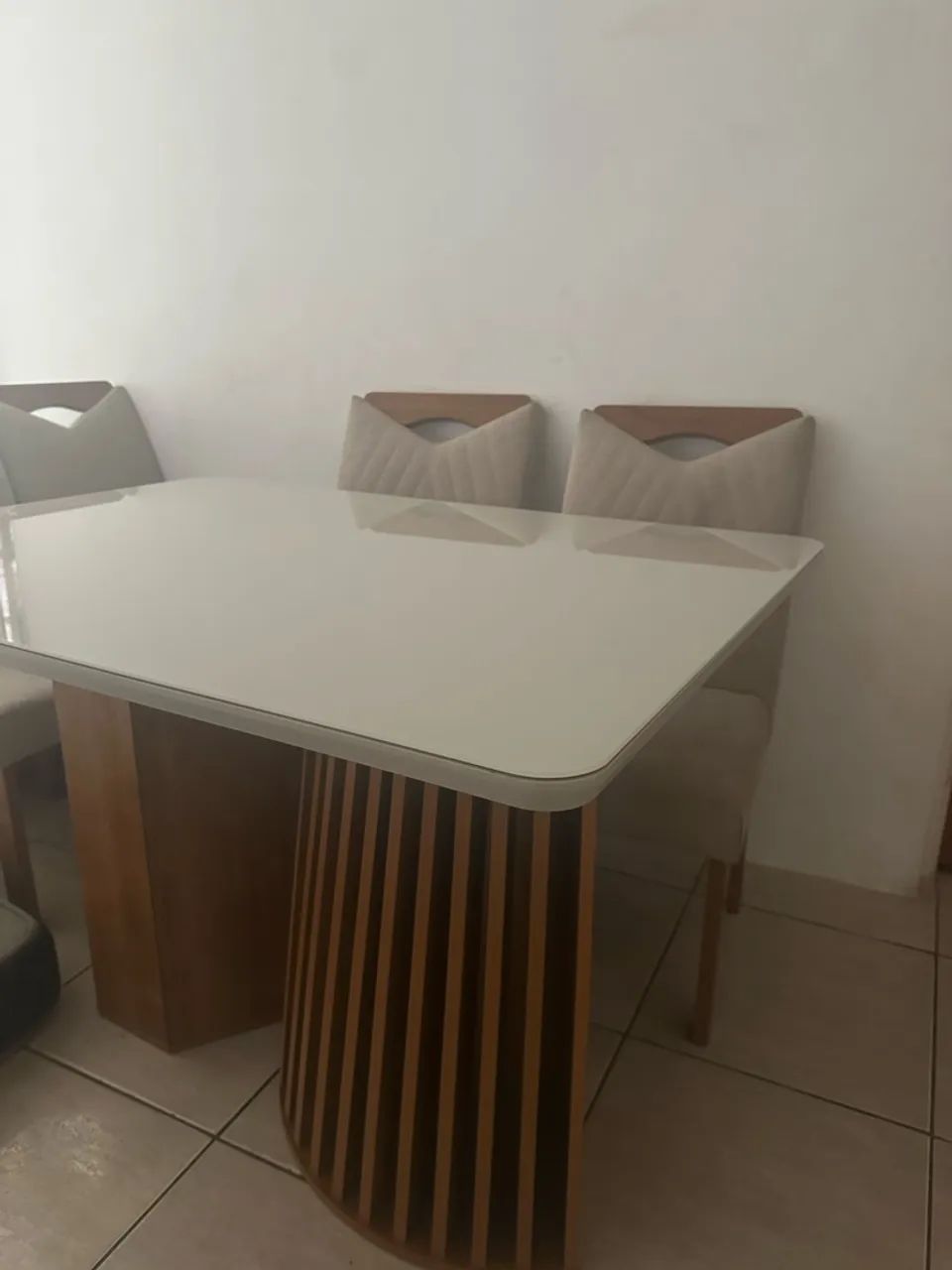 Mesa 4 cadeiras  - Foto 4