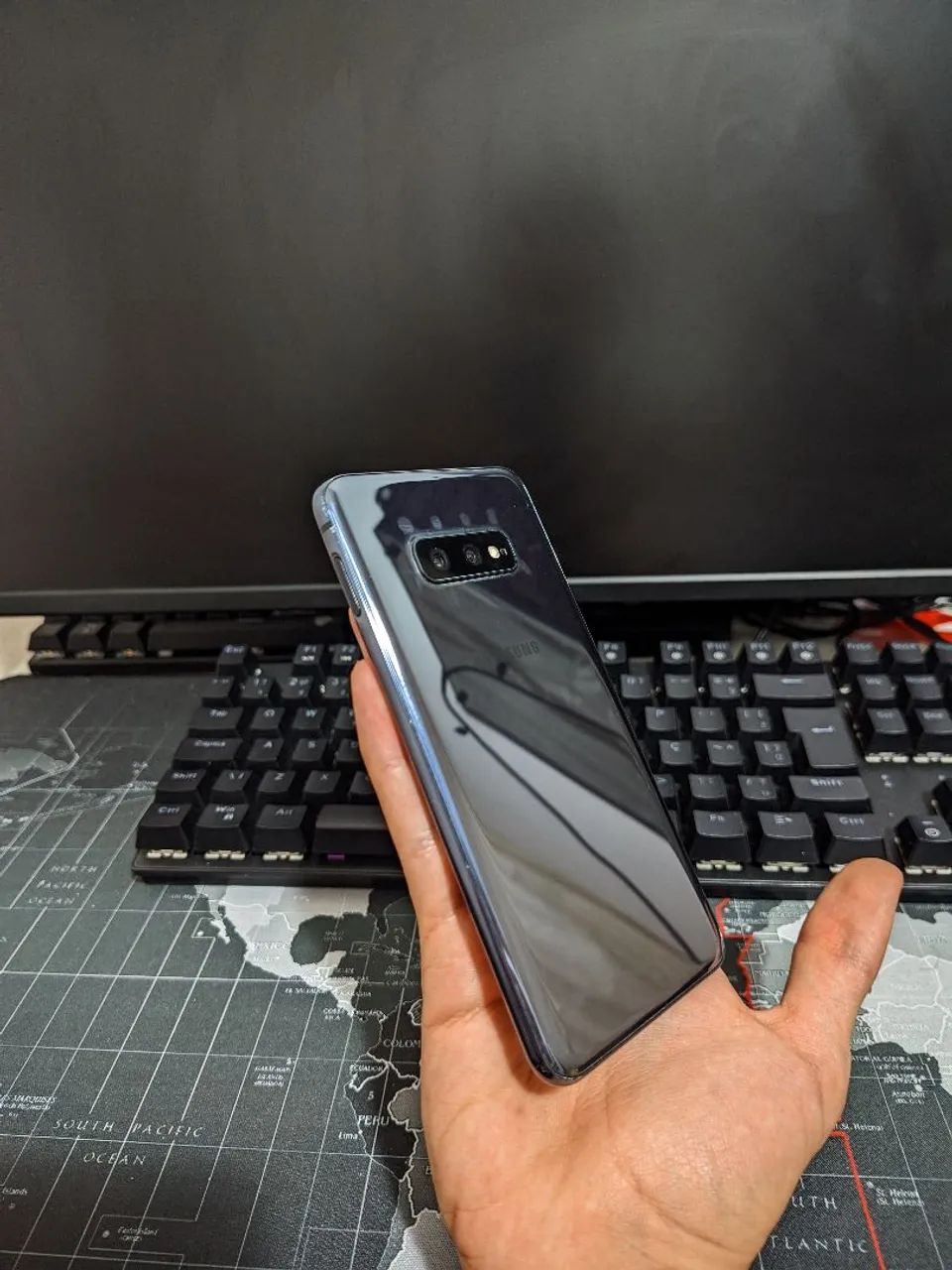 Samsung Galaxy S10e 6/128 - Foto 5