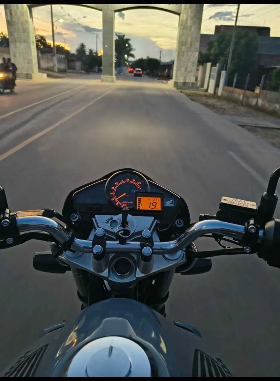 Honda CB300 - Foto 5