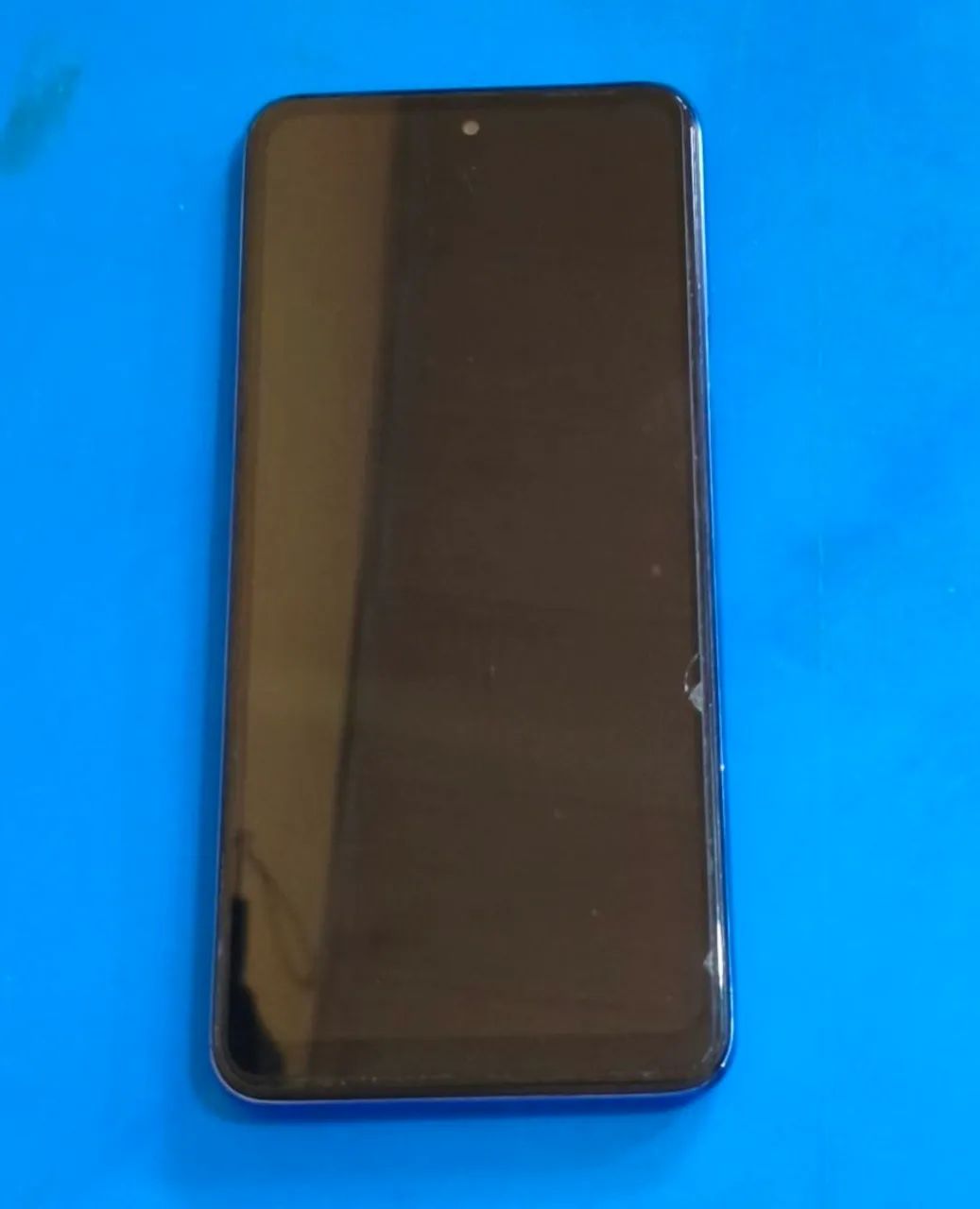 Smartphone LG K62 em ótimo estado 