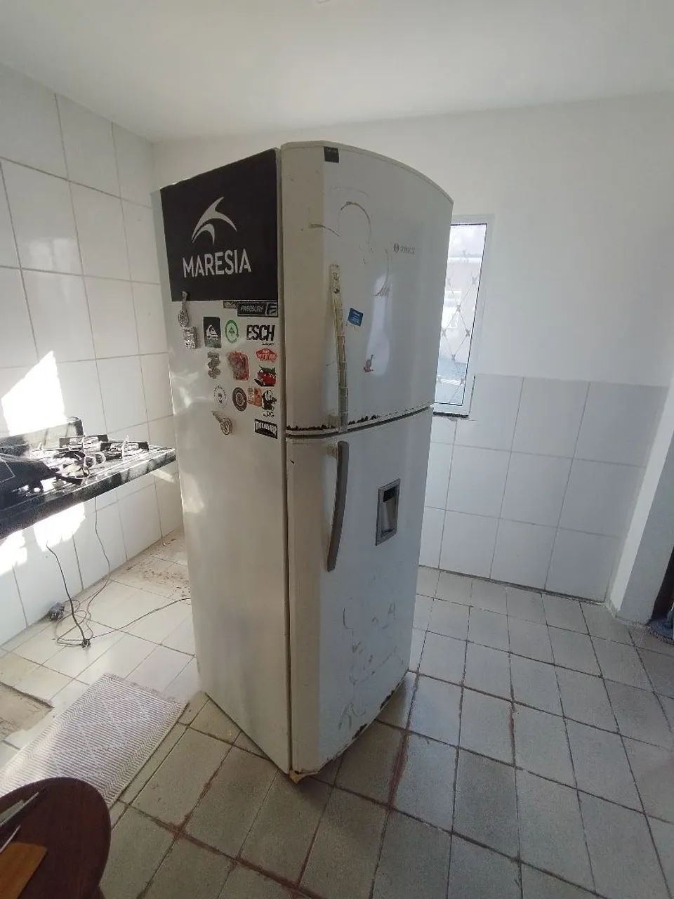 ENVELOPAMENTO DE GELADEIRAS E MÓVEIS, INSULFILM 