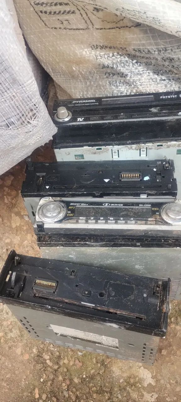 Rádio toca fitas retirada de peças  - Foto 4