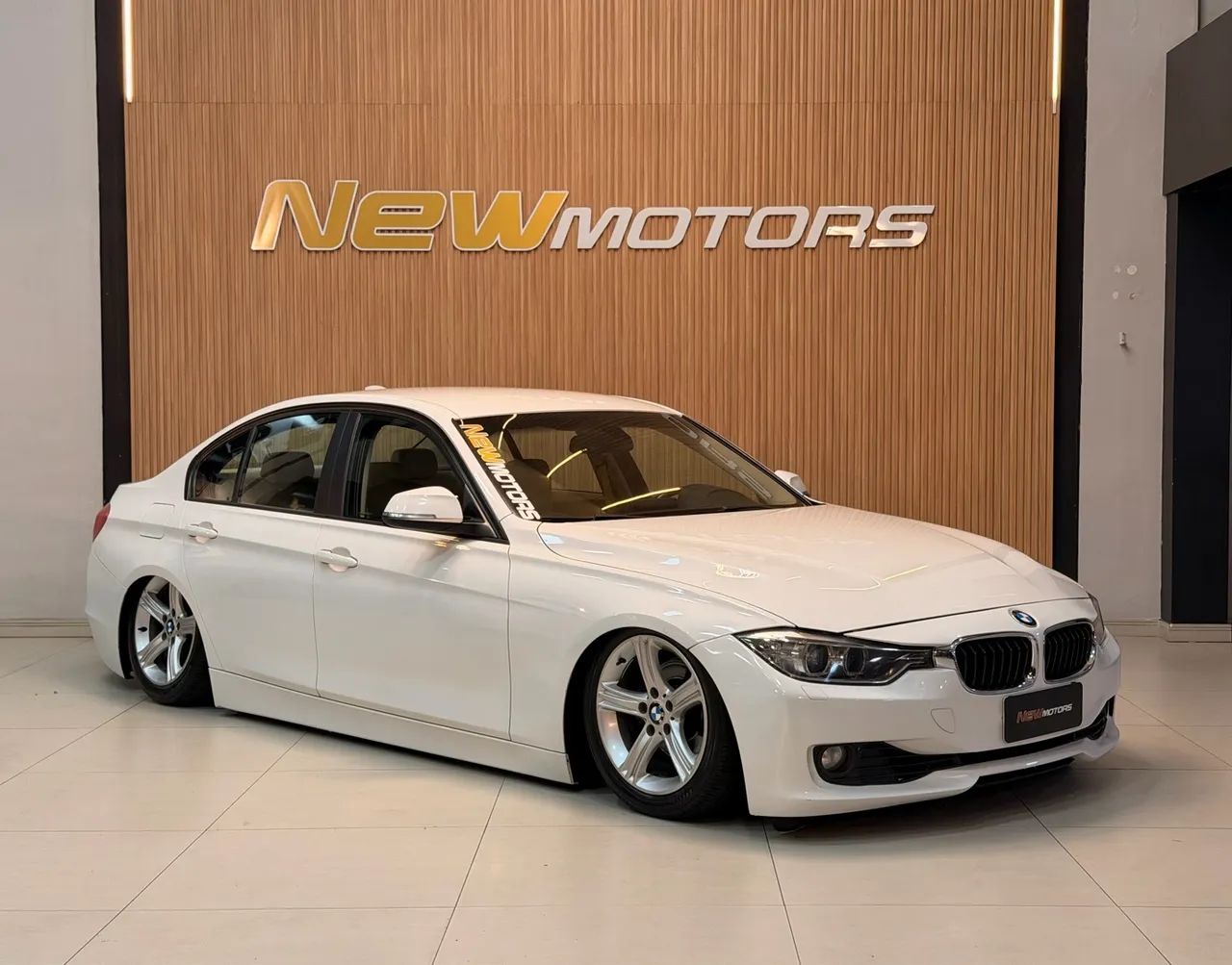 BMW 320I A 2.0 Turbo/activeflex 16V 184cv 4P 2013