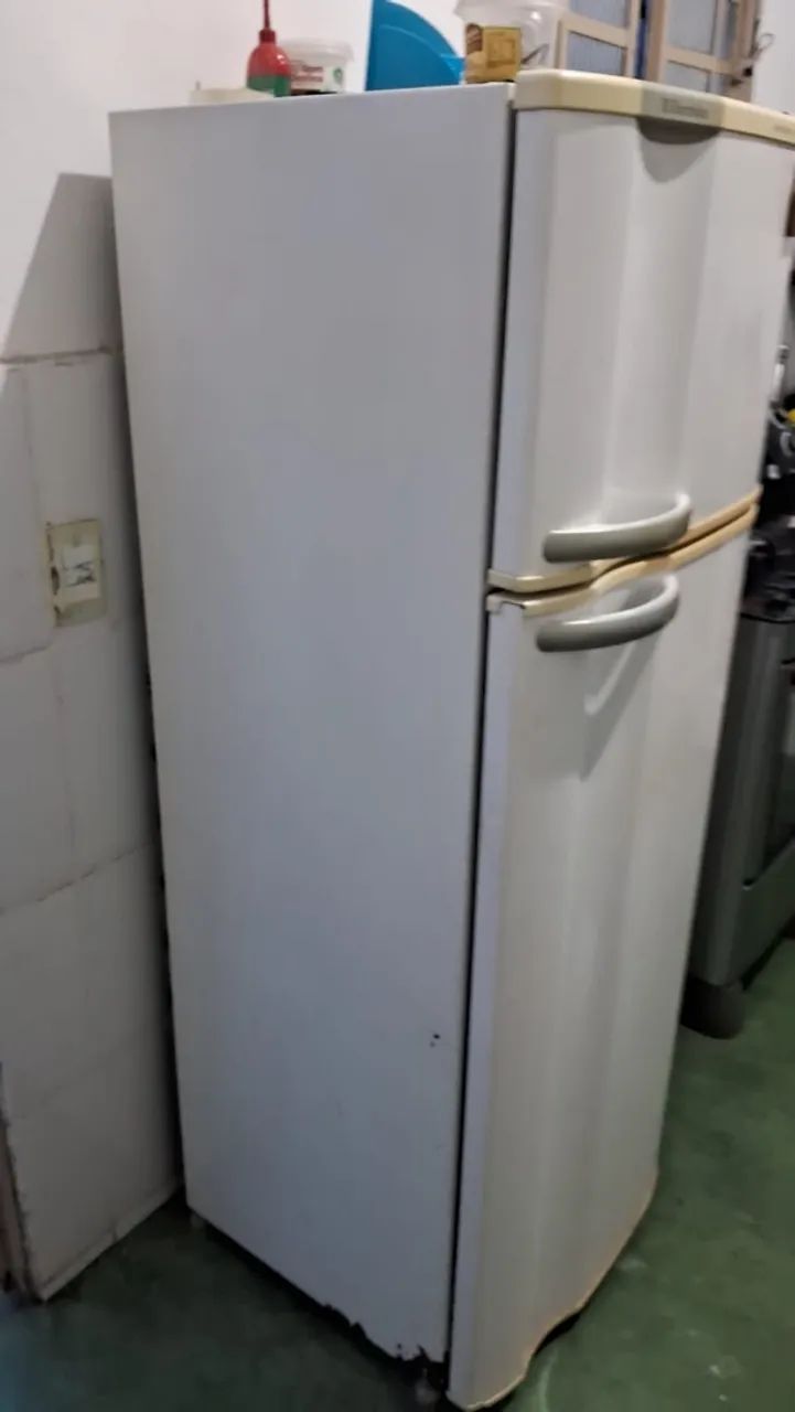 Refrigerador/geladeira duplex Electrolux  - Foto 4