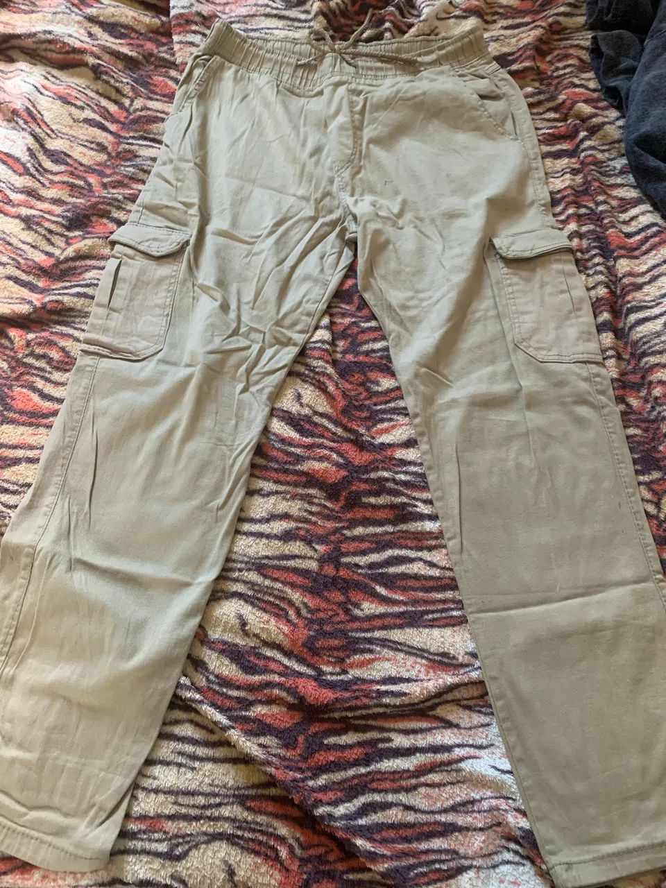 Calça cargo nova  - Foto 2