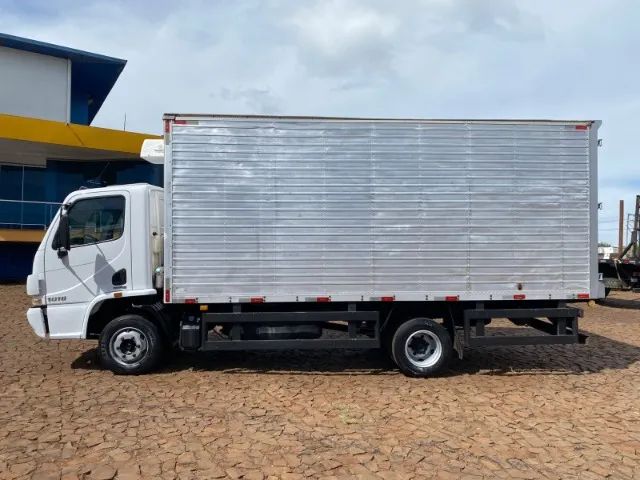 MB Accelo 1016 4x2 - Foto 5