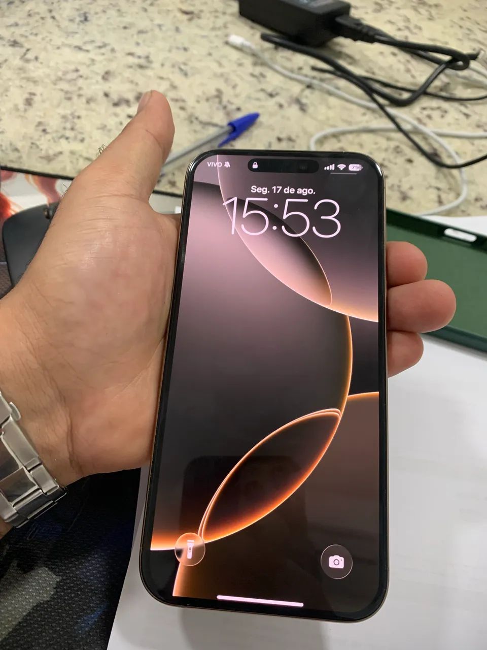 iPhone 16 pro max DESERT 256g - Foto 4