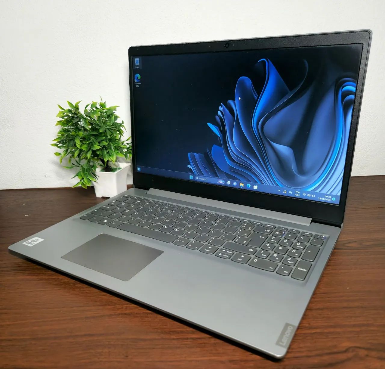 Notebook Lenovo S145 Seminovo Impecável (i5 10ª Geração | 8GB RAM | 1TB)