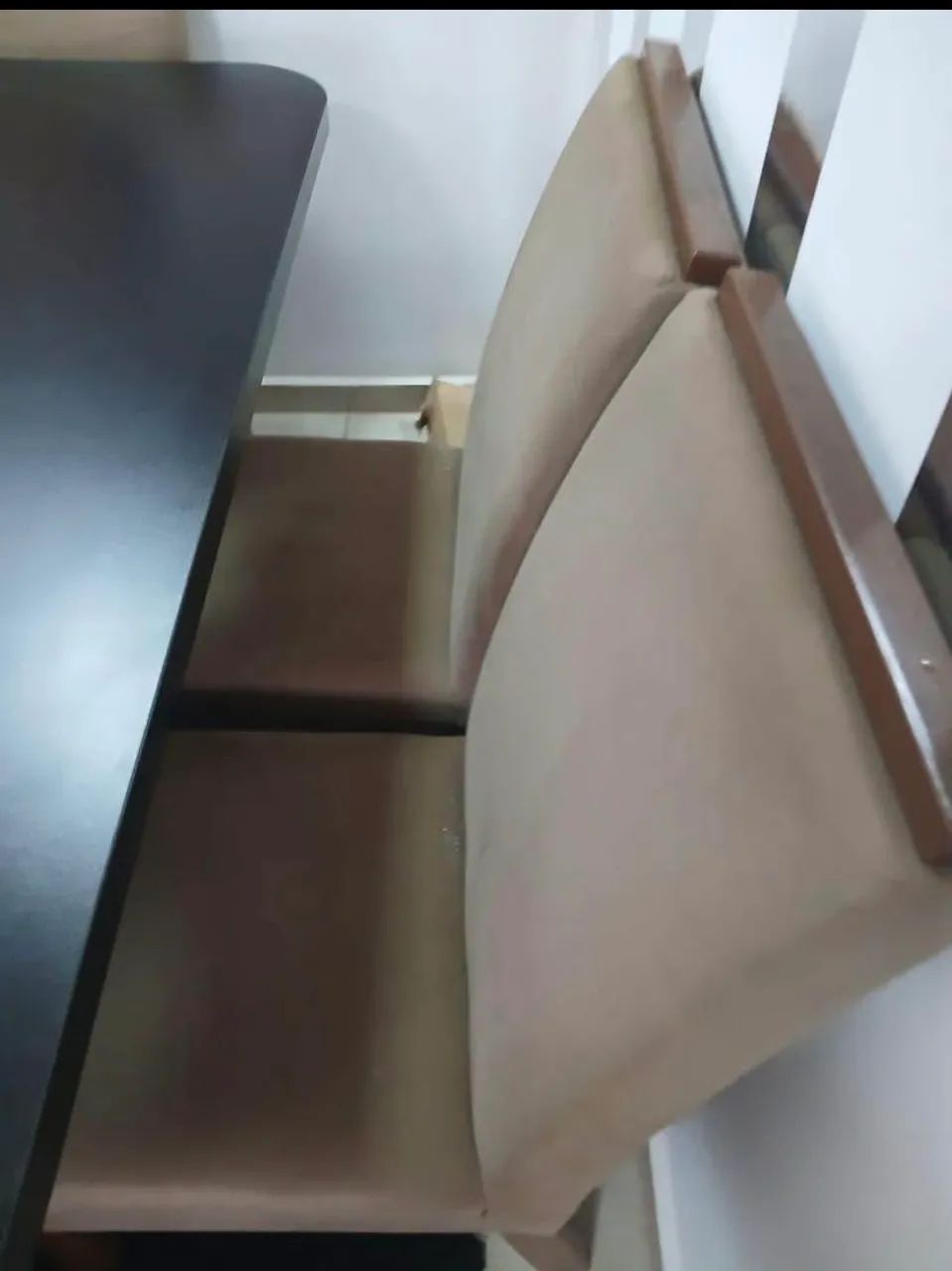 Vendo mesa de 6 cadeiras  - Foto 2
