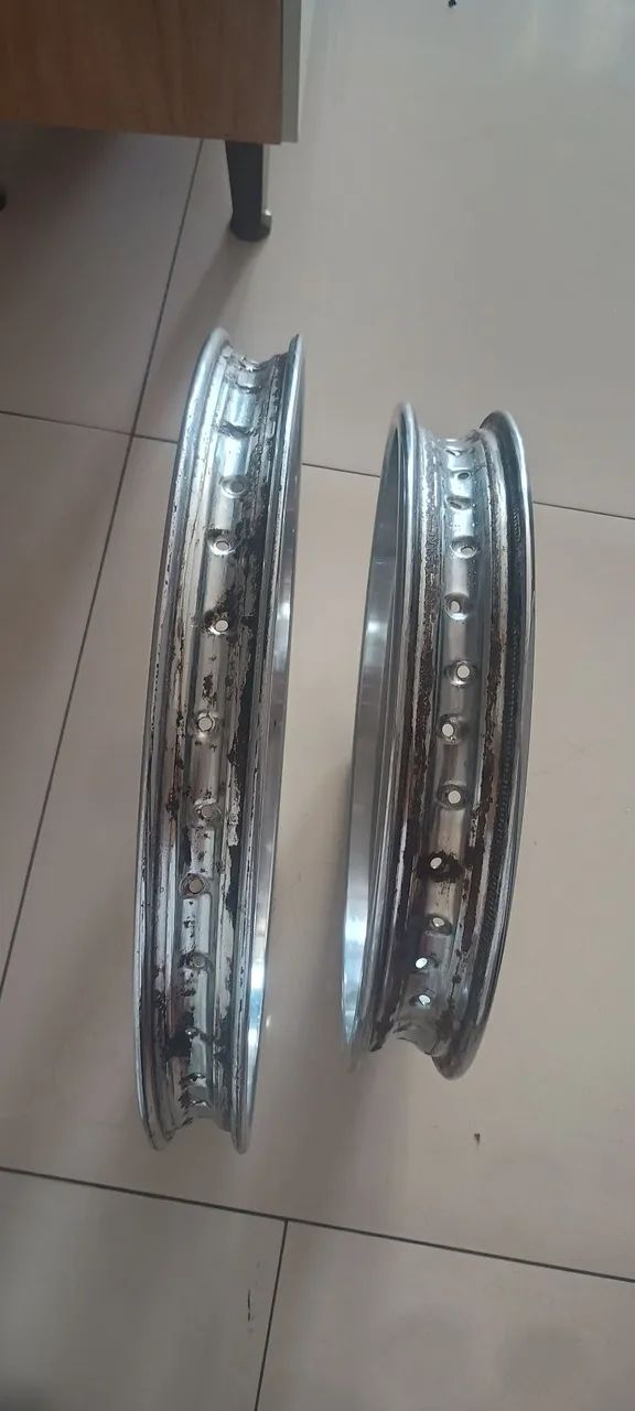 PAR DE AROS MODELO DA MOTO LANDER 250 - Foto 3