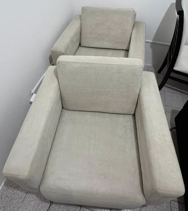 Poltronas Jacauna decorativas base giratória - Foto 2