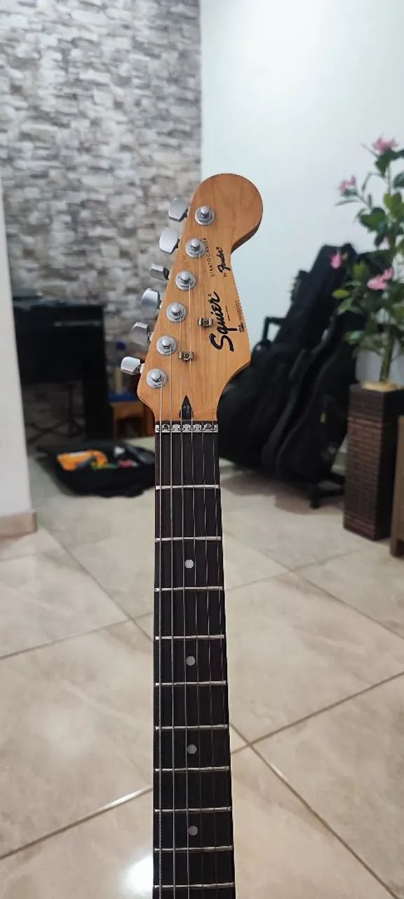 Guitarra Strato Squier Coreana  - Foto 2