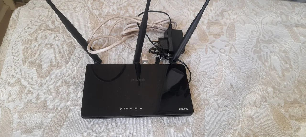 ROTEADOR DLINK DIR -819 