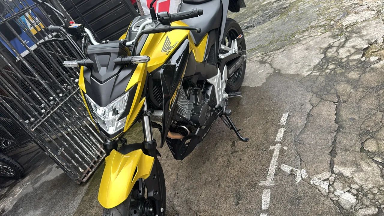 Vende se cb 300f - Foto 3