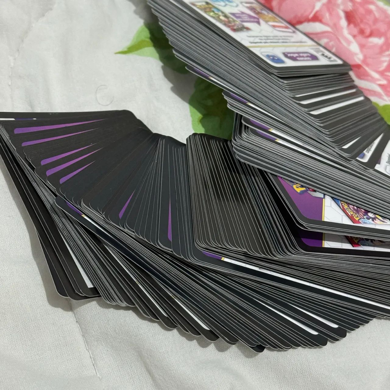 Cartas Códigos novos e não usados Pokémon - Foto 4