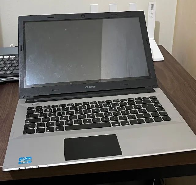 Notebook CCE Ultra Thin HT345 - Não testado (aparenta não ligar)