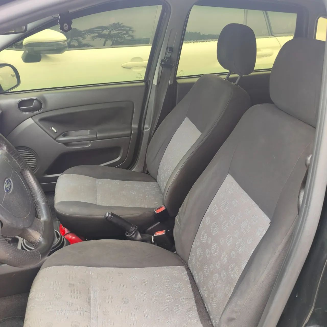 Ford Fiesta 1.0i 3p e 5p, foto 11 de 13