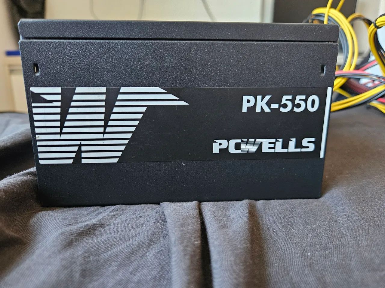 Fonte Atx 550w Gamer Pcwells Pk-550 24p. Com Cabo Cor Preto. - Foto 2