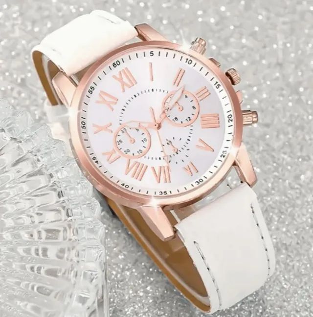 lindo relógio feminino branco e dourado. novo!