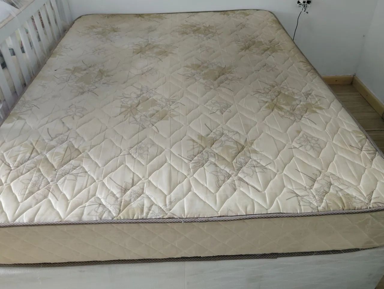 Cama box casal