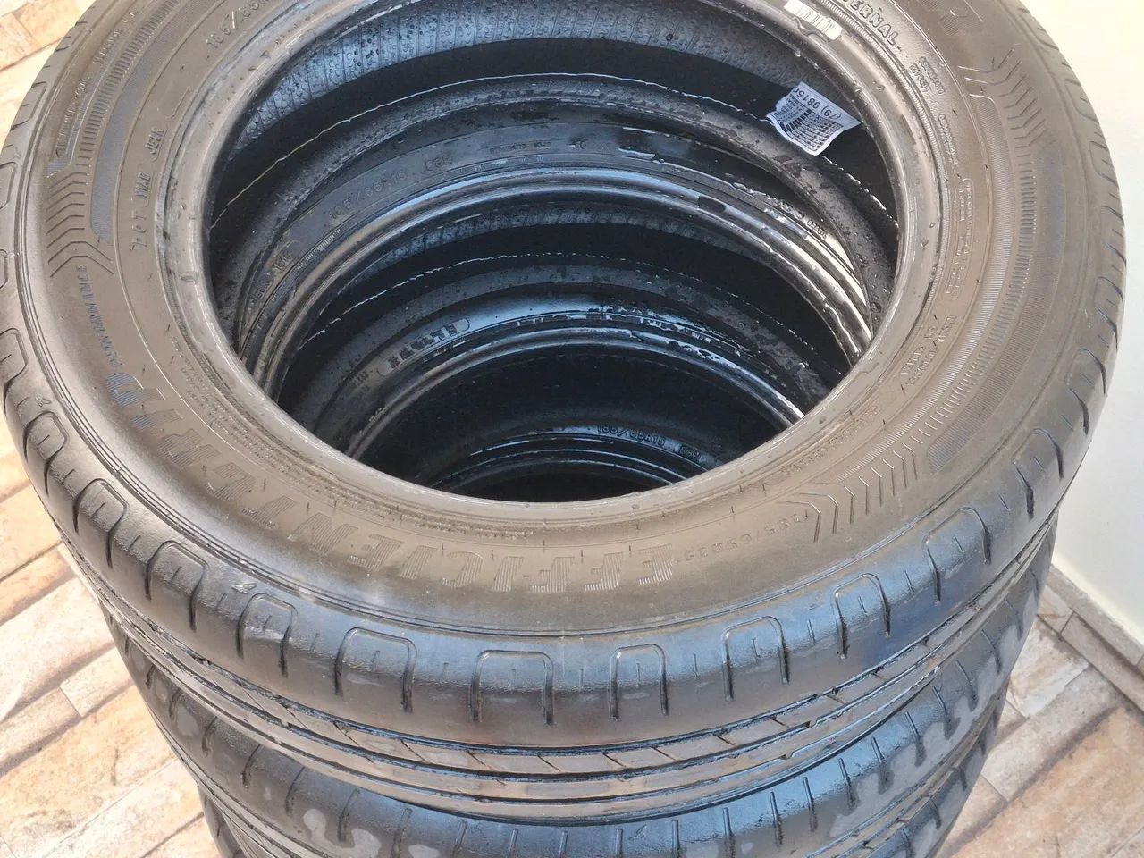 Pneu aro 15
