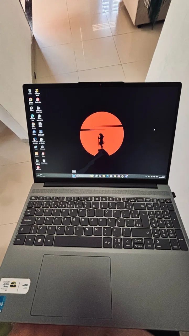 Vendo notebook lenovo IdeaPad Slim 3 - Foto 3