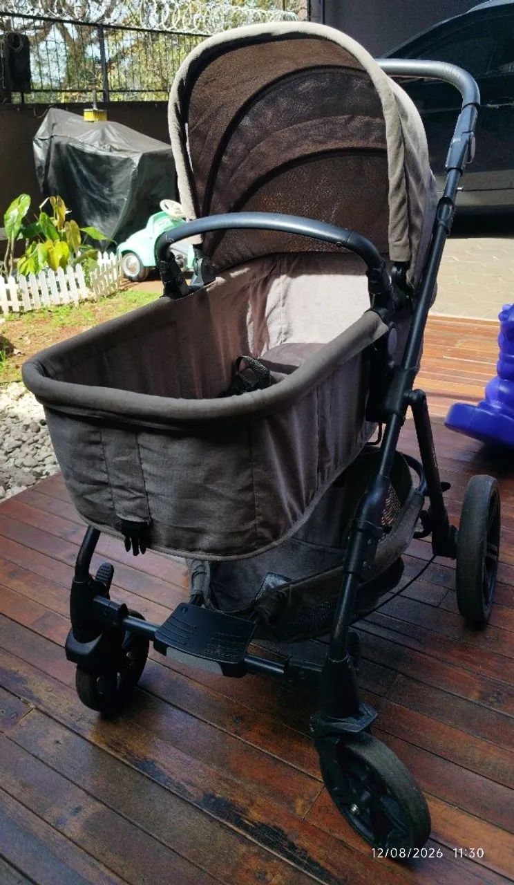 Carrinho Moisés + Bebê conforto + Base - Cosco COMPLETO E IMPECÁVEL  - Foto 4