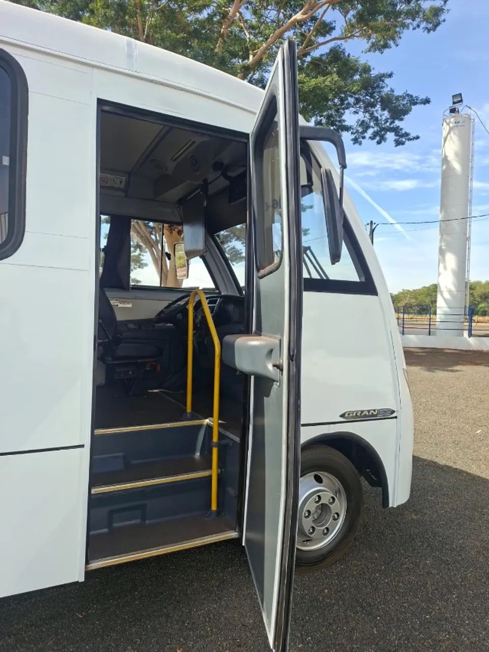 Micro-ônibus Iveco MA 8.7 Gran Micro 2016/2017 - Foto 5
