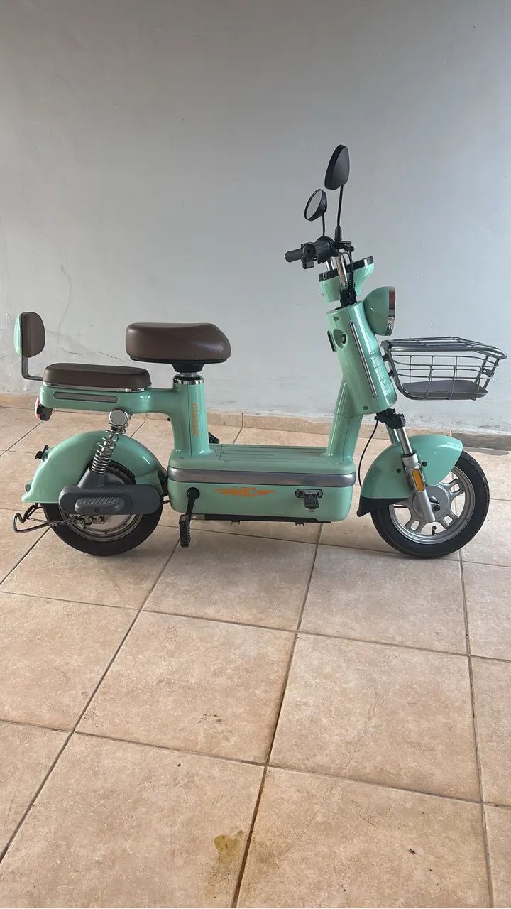 Vendo Motinha elétrica moto chef retrô  - Foto 2