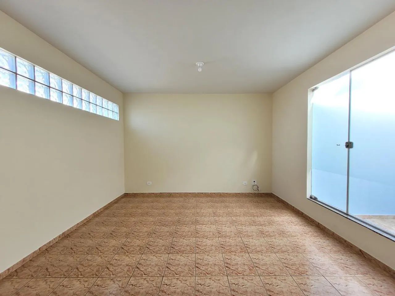Casa à venda em Maringá, Jardim Brasil, com 2 quartos, com 121.48 m² - Foto 4