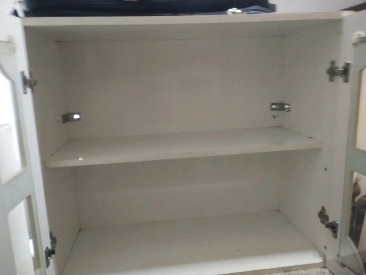 Armário de cozinha 70cm largura, 61cm altura, 24cm profundidade. - Foto 2