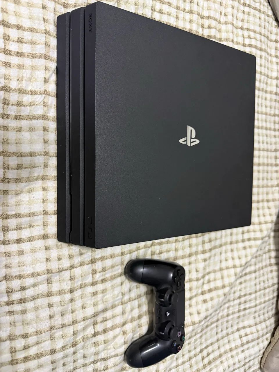 PS4 pro 1 TB