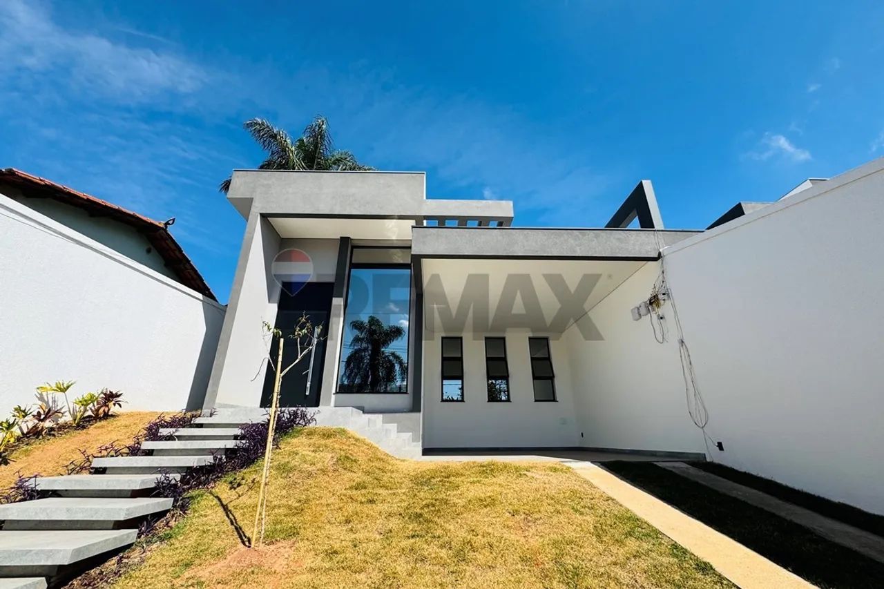 Casa linear 4 quartos com piscina, bairro Trevo Belo Horizonte!