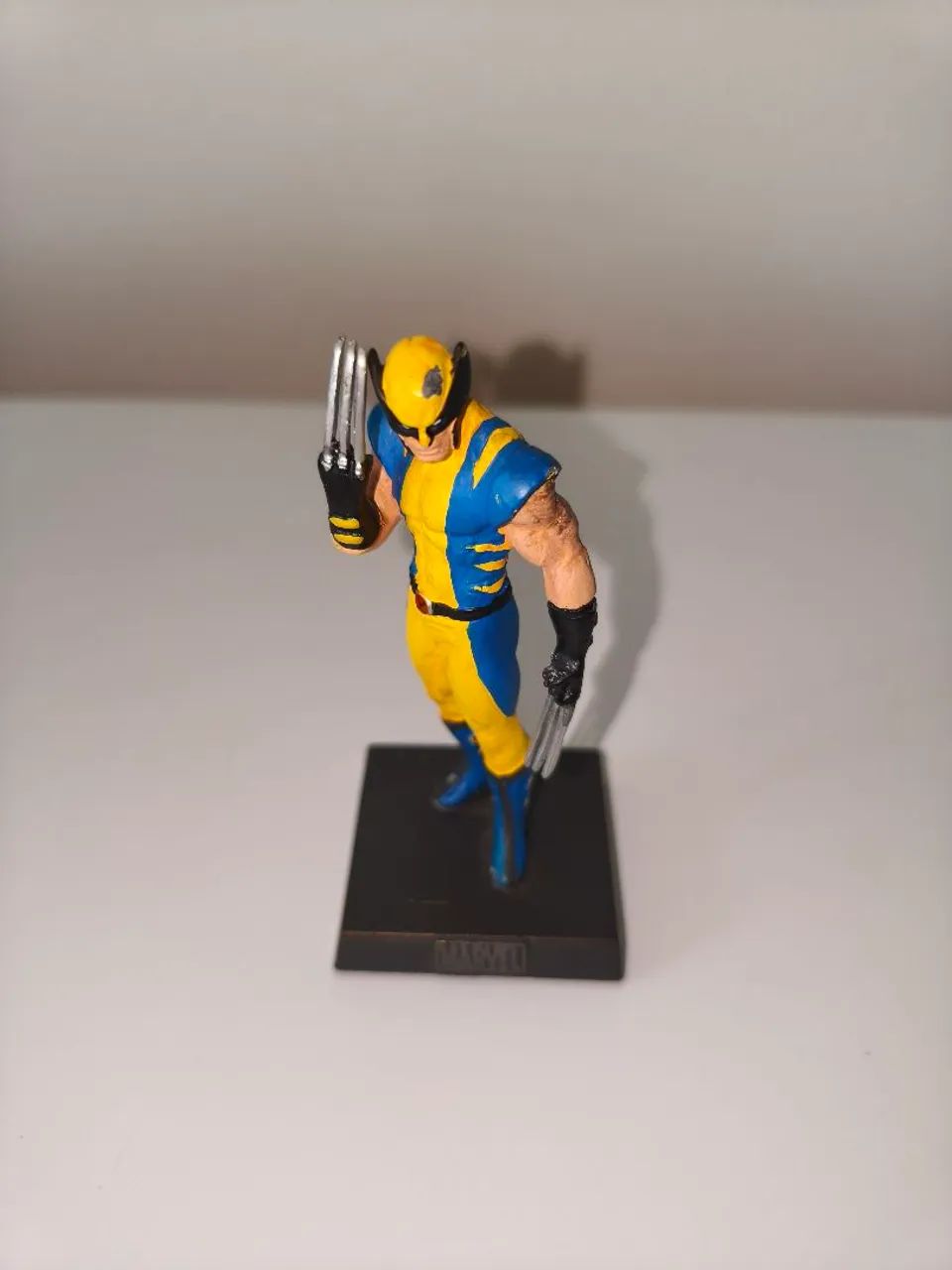 Miniatura Wolverine Eaglemoss Marvel em Metal + Caixa + Fascículo