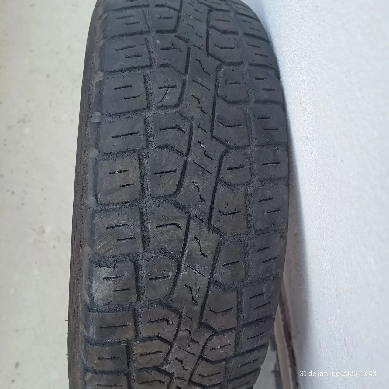 2 PNEUS SCORPION ATR 175/70/14 USADOS