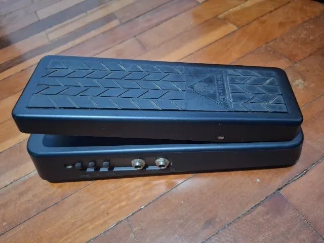 Behringer Hell Babe Wah - Foto 4