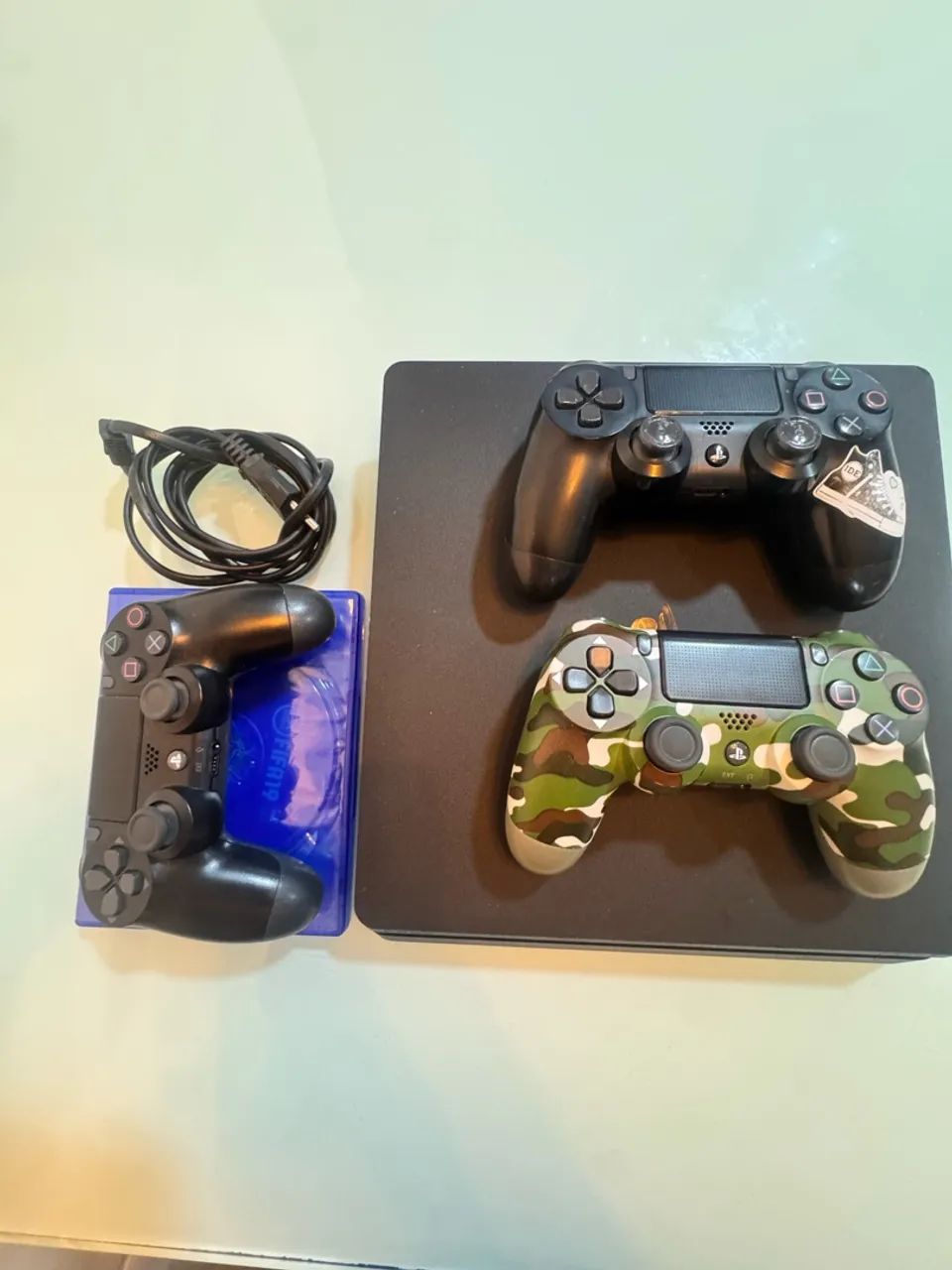 PS4 usado com 3 controles  - Foto 3