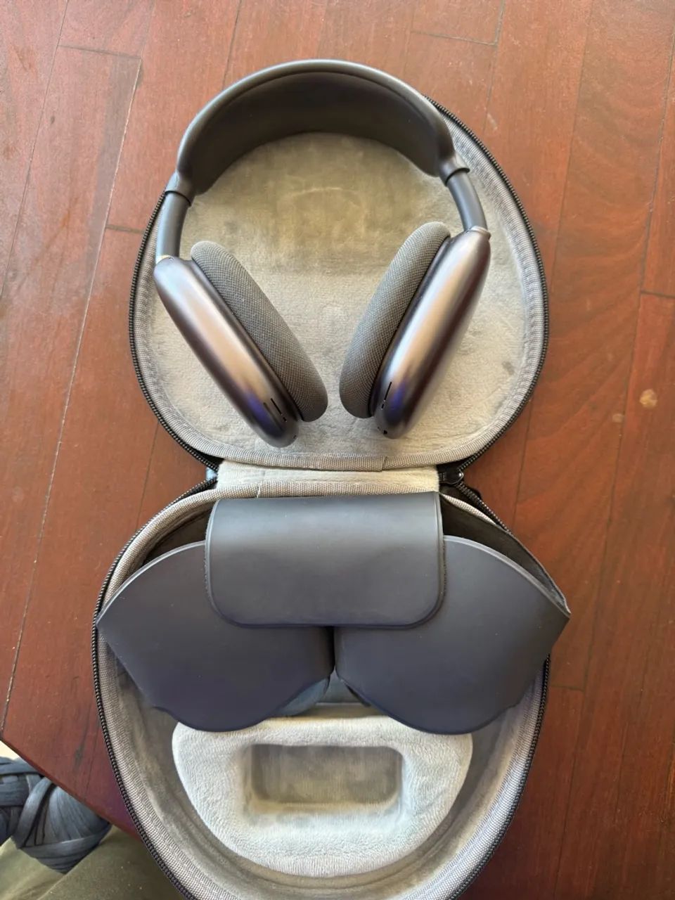 Caiu! Apple AirPods Max Midnight - Cor Rara, Sofisticação e Estilo  - Foto 4